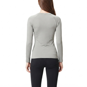 T-shirt de sport sans couture à manches longues pour femme, coupe ajustée, avec trou pour le pouce, idéal pour le yoga et le fitness - Product Image 2