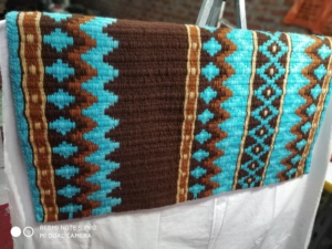 ผู้จัดจำหน่ายผ้าห่มแบบตะวันตก WESTERN BLANKETS HOUSE แผ่นรองอานม้าหนังและผ้าสักหลาดแบบหนานุ่มสบายสำหรับขี่ม้าสไตล์ตะวันตก พร้อมแผ่นรองสำหรับการแสดงขี่ม้าแบบตะวันตก - Product Image 2
