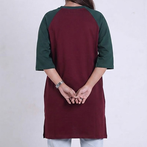 เสื้อยืดคอกลมแขนยาวผ้าฝ้าย 100% สีสันตัดกันสำหรับผู้หญิง รับผลิตแบบ OEM/ODM พิมพ์โลโก้ตามสั่ง เสื้อผ้าสตรีทแวร์สำหรับฤดูร้อน - Product Image 3