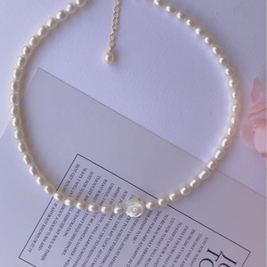 Collar de Perlas de Agua Dulce con Diseño de Rosa, Plata de Ley 925 de Alta Gama, Diseño de Nicho, Flor de Concha, Cadena de Clavícula con Cuentas Pequeñas - Product Image 3