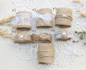 Servilleteros de metal brillante con acabado minimalista perfecto para la decoración de mesas en eventos, hoteles o uso diario. - Product Image 1