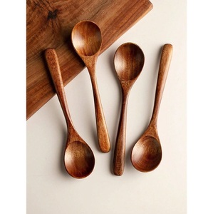 Cuillère en bois à long manche faite à la main pour la cuisine, légère, finition polie, outil de cuisine parfait pour mélanger les sauces et les soupes - Product Image 2