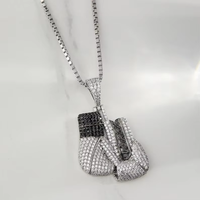 Pendentif Gant de Boxe Sertissage Griffe en Argent 925 Plaqué Rhodium, Style Hip Hop, Effet Iced Out, Coupe Ronde Brillante, Collier Charme Unisexe pour Usage Quotidien