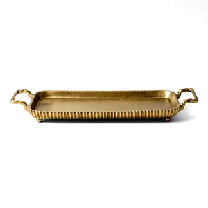Plateau de service élégant en aluminium, conçu pour les dîners gastronomiques et les présentations de table décoratives - Product Image 4