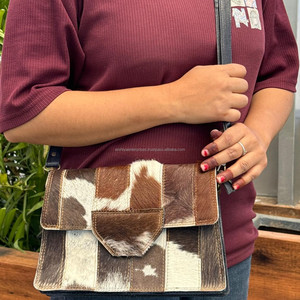 2025 primavera y verano de alta calidad para mujer diseñador parches de piel de vaca bolso bandolera de cuero genuino y bolso de hombro para mujer - Product Image 2