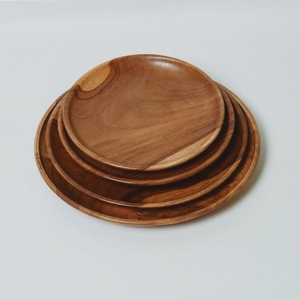 Plato de madera de teca hecho a mano, vajilla rústica estilo boho, platos para servir - Product Image 1