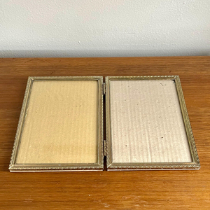 New Exclusive Quality <b>Metal</b> Tabletop Double Side Photo <b>Frame</b> Custom Shape Wholesale Picture <b>Frame</b> in Gold Color Home Decor - Product Image 5