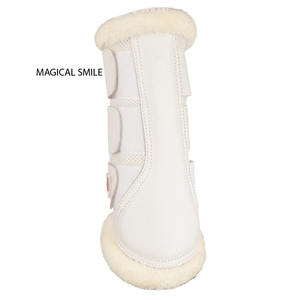 Botas de cepillado para caballos de alta calidad, altamente suaves, que ofrecen protección óptima, y botas de cepillado blancas con malla transpirable. - Product Image 1