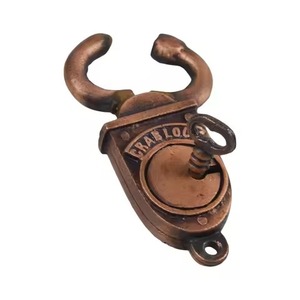 Candado Metálico de Alta Resistencia con Grillete Reforzado para Seguridad de Puertas, Portones y Contenedores - Product Image 2