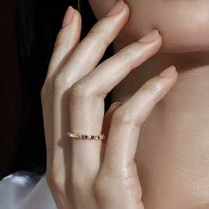 Bague de mariage en or massif 14K 18K avec diamants de laboratoire taille baguette, sertie en barrettes, éternité complète, empilable, pour femme - Product Image 6