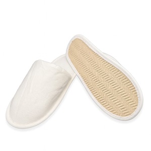 Pantuflas de Algodón Suave con Punta Abierta para Huéspedes de Hotel, Desechables, Ligeras, para Baño y Salón, Hechas en Bangladesh - Product Image 1