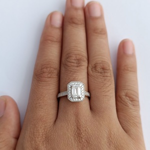 Bague en or rose 14 carats avec grappe de diamants Namivaa pour femme, design floral élégant avec halo, bijou fin poli pour mariage et fête, cadeau - Product Image 4