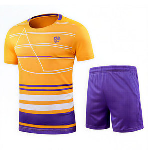 Uniforme de tenis de tela flexible de alta calidad diseñado para brindar comodidad, estilo y mejorar el rendimiento en la cancha. - Product Image 1