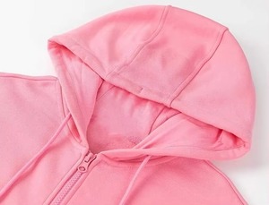 เสื้อฮู้ดสีชมพูแบบยูนิเซ็กซ์ ทรงโอเวอร์ไซส์ ซิปหน้า สไตล์ลำลอง สีพื้น มีกระเป๋า ดีไซน์เรียบง่าย ผลิตจากผ้าฝ้ายฟลีซ 100% เหมาะสำหรับใส่ในช่วงฤดูใบไม้ร่วง - Product Image 3