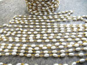 Chaîne de chapelet en perles de riz, perles de Suzani imitation perle 4mmx6mm, vendue au mètre - Product Image 5