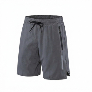 Pantalones cortos deportivos ligeros para hombre con logo personalizado, impermeables, de secado rápido, para fitness, correr, atléticos, tipo bermuda. - Product Image 3