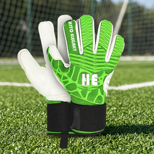 Gants de gardien de but de football de conception personnalisée de haute qualité en latex avec protection des doigts et coupe négative pour les sports de gardien de but - Product Image 4