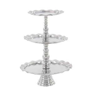 Support à gâteau à trois niveaux en acier inoxydable avec bords festonnés, réutilisable, présentoir à desserts multi-niveaux - Product Image 5