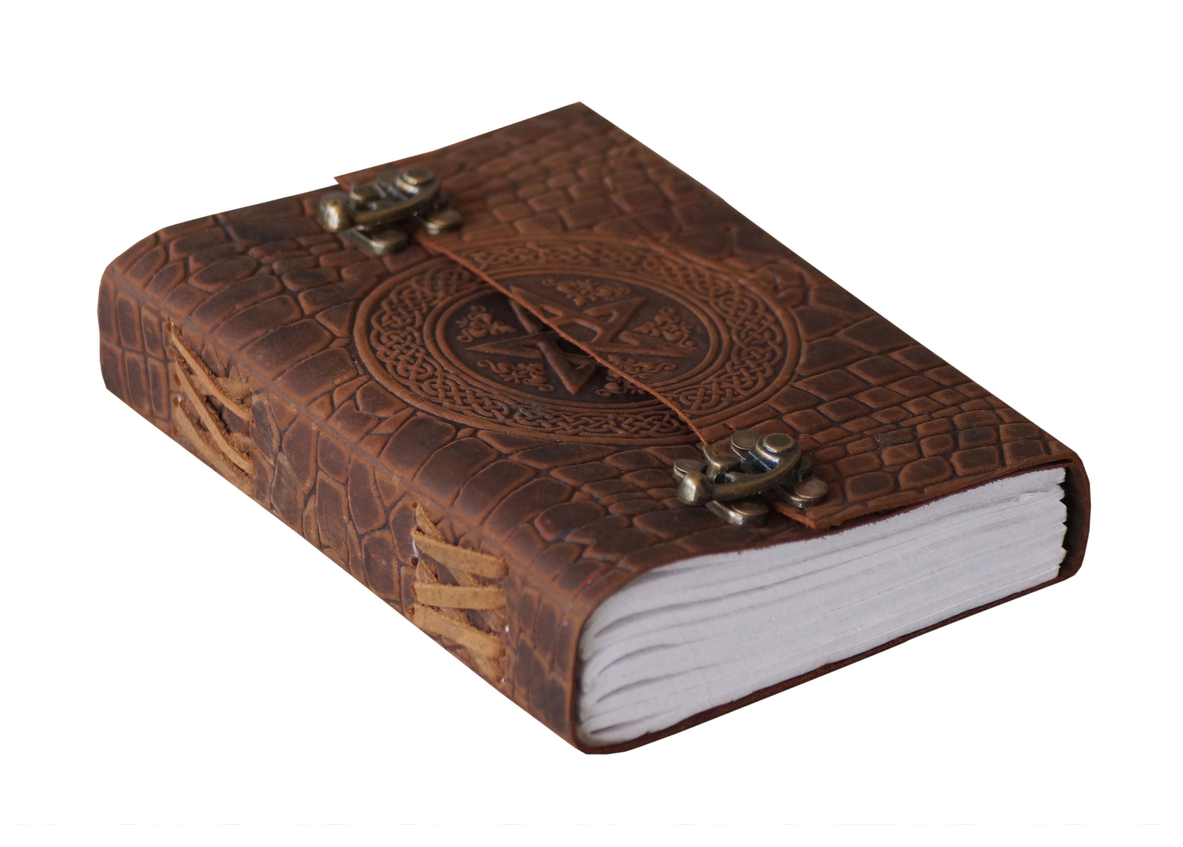 สีน้ำตาล