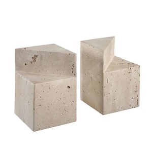 Sujetalibros de travertino en forma de cubo, modernos, geométricos, de piedra natural beige, de lujo, decorativos y resistentes, en oferta. - Product Image 1