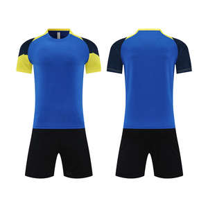 Uniforme de football personnalisé avec sublimation, couleurs idéales pour votre équipe - Product Image 2