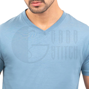 T-shirt col en V pour homme, mélange de coton, uni, décontracté, coupe classique, manches courtes, haut d'été confortable, basique, écologique, respirant - Product Image 1