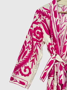 Veste en velours rose pour femmes grandes tailles, col mandarin, manches longues, motif floral brodé à la main, manteau long, vêtements de printemps - Product Image 6