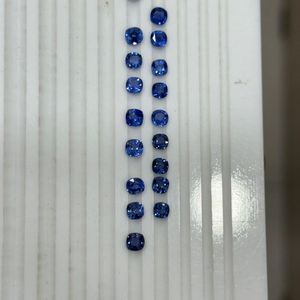 Saphir bleu naturel taille coussin 4 à 5 mm, pierres précieuses calibrées, qualité supérieure, intérieur propre, chauffé, Sri Lanka, grade AAAA - Product Image 5
