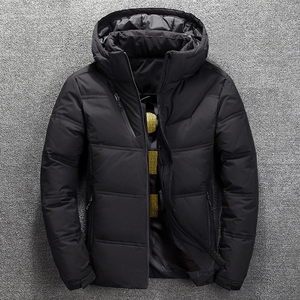 Fabricants de vestes d'hiver matelassées sur mesure en gros OEM ODM pour hommes, parka noire à capuche chaude et épaisse, manteau d'extérieur - Product Image 1
