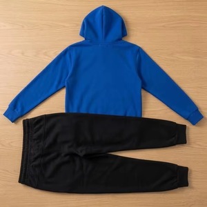 เสื้อฮู้ดสีน้ำเงินแบบยูนิเซ็กซ์พร้อมกางเกงจ็อกเกอร์สีดำ ชุดลำลองสีพื้น แขนยาว ดีไซน์เชือกผูก ปรินท์โลโก้ด้านหน้า - Product Image 2