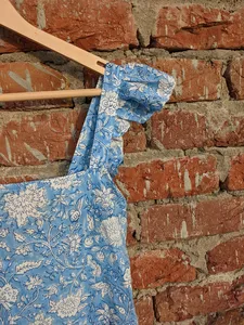 เดรสยาวผ้าเรยอนสำหรับผู้หญิงเดรสยาวคอปกสี่เหลี่ยมมีสไตล์ฤดูร้อนแขนกุดพิมพ์ลายดอกไม้ - Product Image 2