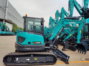 Mini-excavatrice Sunward en promotion, 1,5-3 tonnes, compacte, hydraulique, sur chenilles, pour la construction, l'aménagement paysager et l'agriculture - Product Image 4