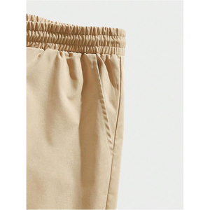 Ensemble décontracté 2 pièces pour homme : T-shirt noir imprimé à col rond et short kaki à cordon de serrage en coton tricoté respirant – Tenue d'été - Product Image 3
