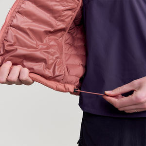 Doudoune matelassée imperméable et coupe-vent à capuche pour femme, modèle oversize, collection Hiver 2026 - Product Image 6