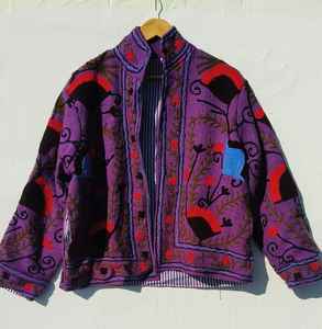 Chaqueta de invierno de terciopelo floral estilo étnico Suzani, abrigo corto bordado para festivales, abrigo de verano con botones y estampado, tejido de punto. - Product Image 1