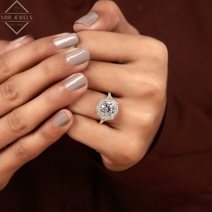 Anillo de Diamantes de Lujo con Halo Redondo en Oro Amarillo, Joyería de Compromiso para Mujer, Regalo de Aniversario - Product Image 5