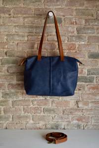 กระเป๋าหนังแท้สำหรับสตรีสไตล์ยั่งยืนผลิตได้ทุกขนาด - Product Image 4