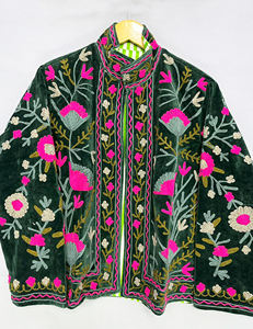 Veste en velours brodée personnalisée pour femmes avec poches |   Vêtements d'extérieur de qualité supérieure en gros - Product Image 2