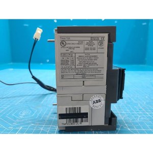 Disjoncteur à boîtier moulé ABB Tmax T2S 80A 3P, d'occasion, pièces d'équipement semi-conducteur de génération précédente - Product Image 1