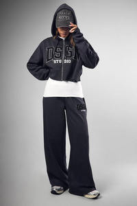 Sudadera con capucha corta de forro polar extragrande para mujer, con logo personalizado bordado, cremallera, suave y cómoda, diseño de bordado de chenilla, de secado rápido. - Product Image 3