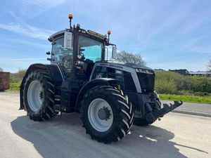 Tracteur agricole Massey Ferguson 8S.245 à vendre à prix modéré - Product Image 5