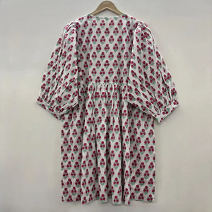 Robe décontractée mi-longue pour femme en coton tissé 100% uni, à manches courtes, taille empire, style babydoll, coupe ample et fonctionnelle à col en V oversize - Product Image 3