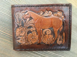 Cartera de Cuero Genuino Hecha a Mano 2026, Cartera Corta Plegable para Hombre con Patrón de Caballo en Relieve, Estilo Vintage con Estampado Animal - Product Image 4