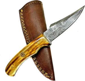 Couteau artisanal personnalisable en acier Damas avec manche en os et cor et étui en cuir disponible chez ZA Damascus Maker - Product Image 1