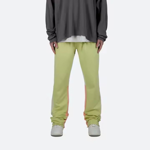 Pantalon évasé en cuir élégant pour homme - Pantalon pattes d'éléphant de haute qualité pour un style tendance et décontracté - Product Image 2