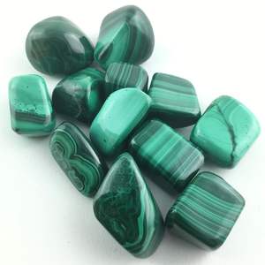 Piedras preciosas naturales de malaquita, piedras preciosas de cristal verde a granel, meditación Reiki, corazón tallado Feng Shui, artesanía de piedra semipreciosa para - Product Image 6