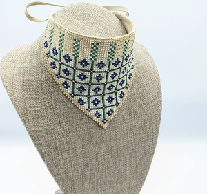 Collier ras-du-cou statement fait main pour femme en coton, orné de perles de rocaille et de perles de verre, bijoux de broderie - Product Image 5
