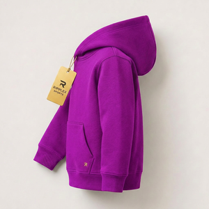 Sweat à capuche élégant pour enfants, offrant un toucher doux, un confort respirant et une qualité durable pour les garçons et les filles actifs toute la saison. - Product Image 3