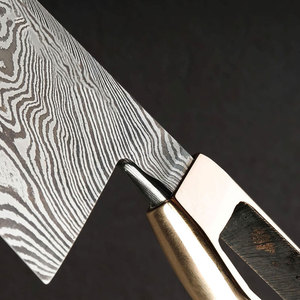Couteau de chef artisanal en acier Damas, design élégant, outil de cuisine pour la cuisson à domicile et l'utilisation en restaurant - Product Image 5