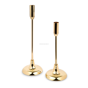 Lot de 2 bougeoirs classiques à plusieurs niveaux en or pour décoration de mariage et de fête en métal - Product Image 5